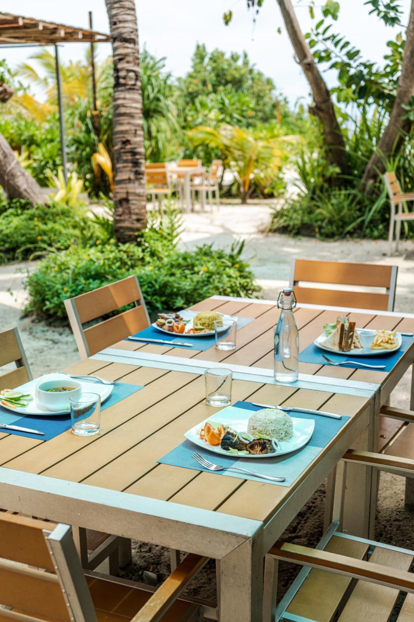 Maamadi Boutique Hotel остров Маафуши Екстериор снимка