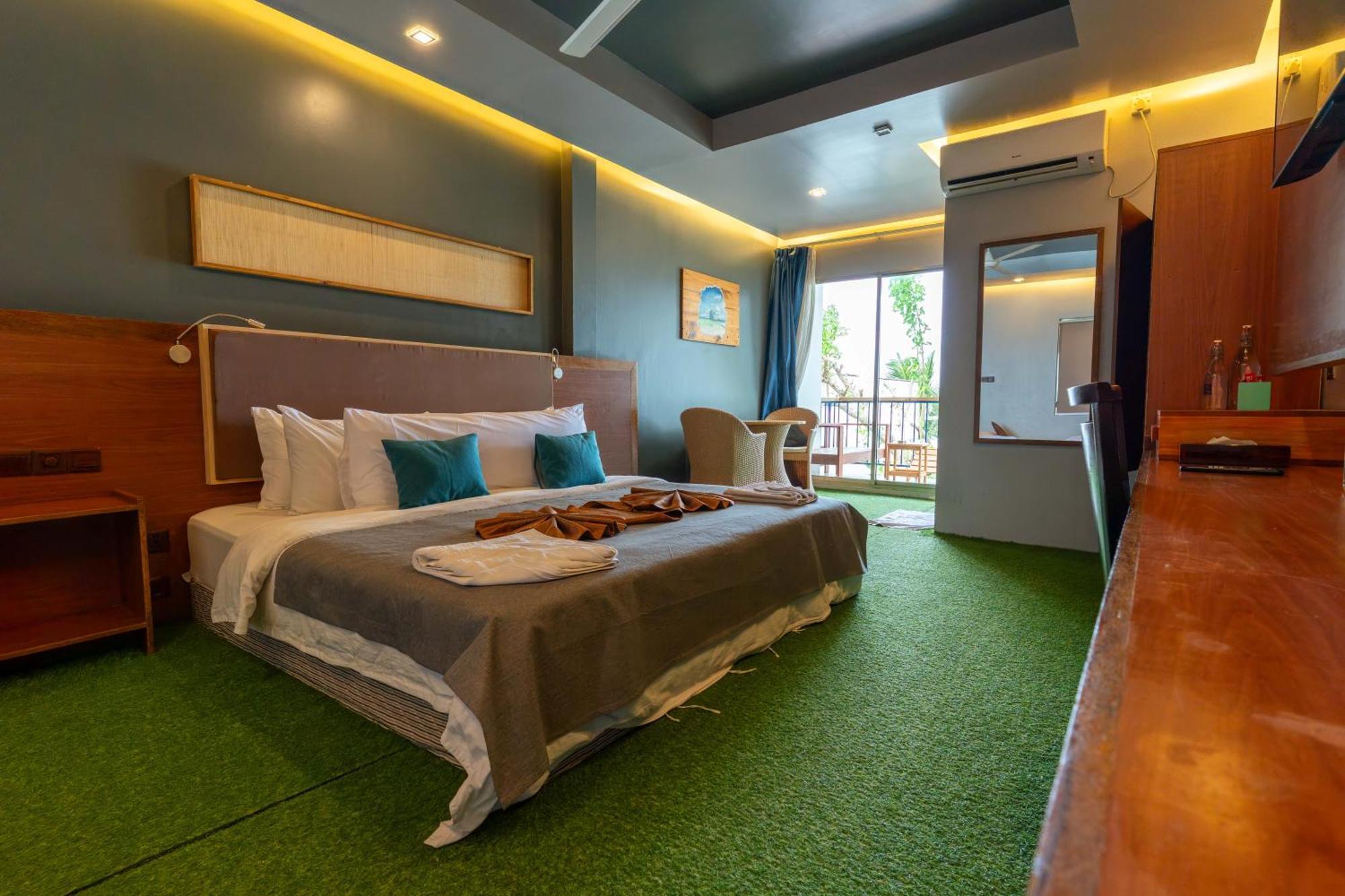 Maamadi Boutique Hotel остров Маафуши Екстериор снимка